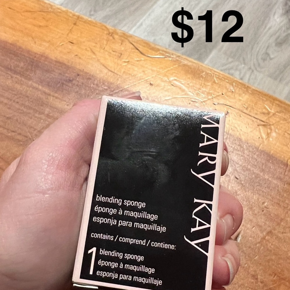 Mary Kay blending sponge